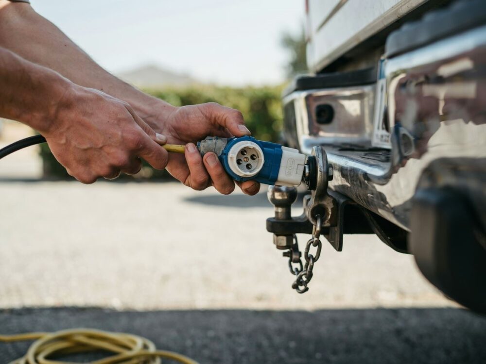 schemat instalacji elektrycznej przyczepki